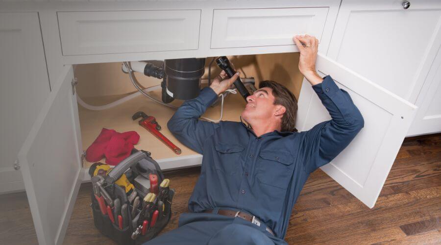 Professional clogged toilet repair in Broseley, MO